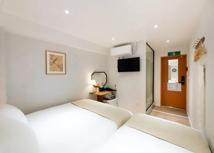 Hanadays Jongno-gwanghwamun Hotel 2*
